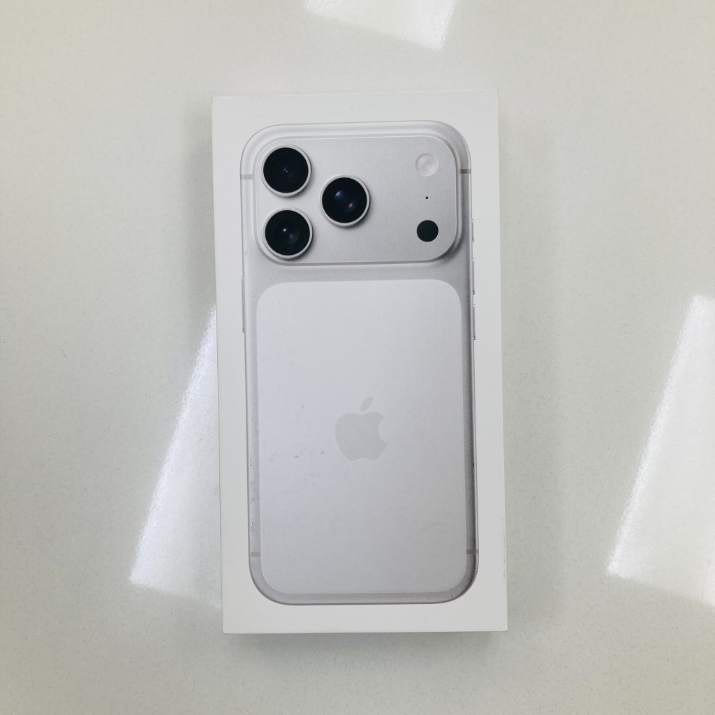 SIMロック解除(softbank) iPhone17 Pro 256GB シルバー MG854J/A