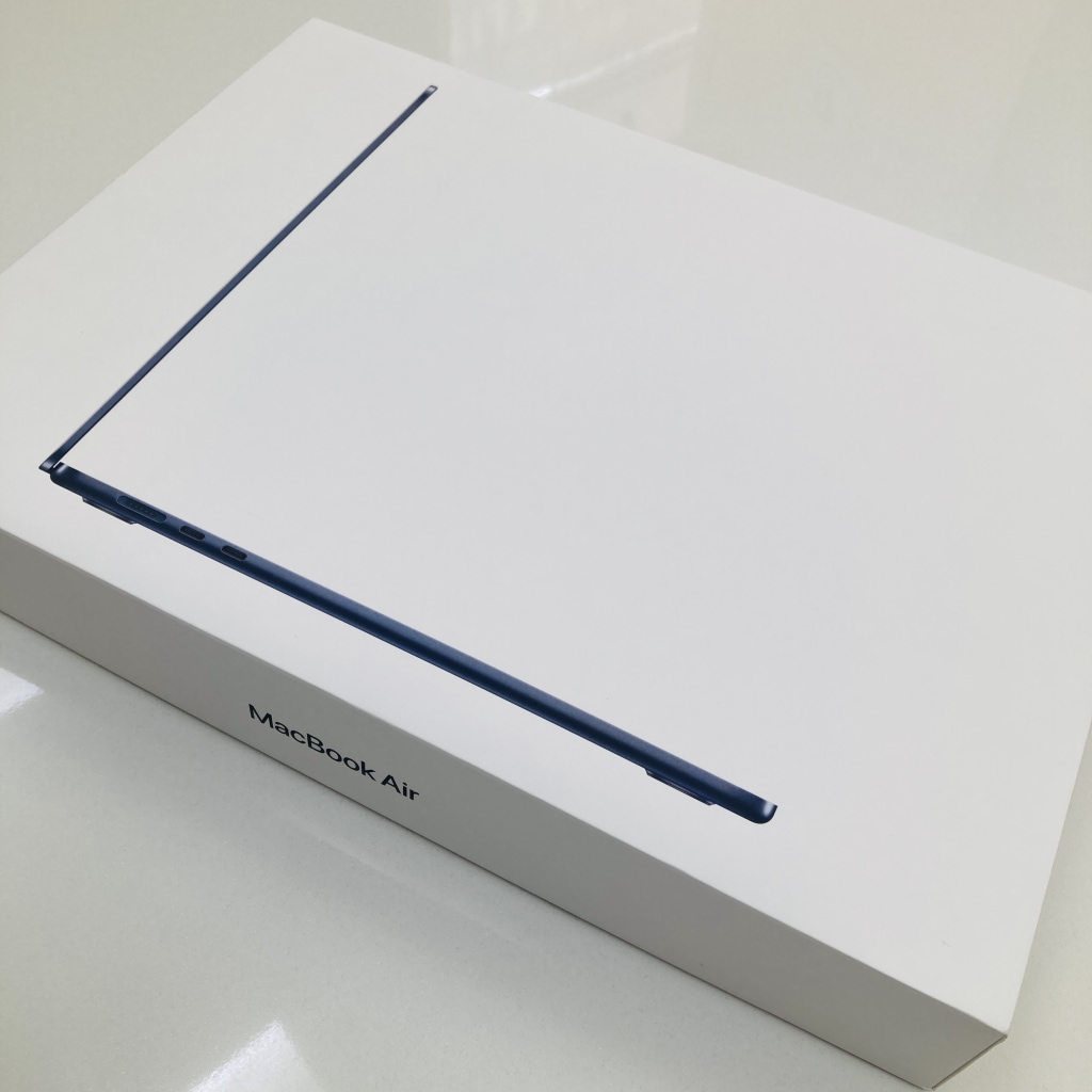 MacBook Air M3 15インチ 16GB 512GB MXD43J/A