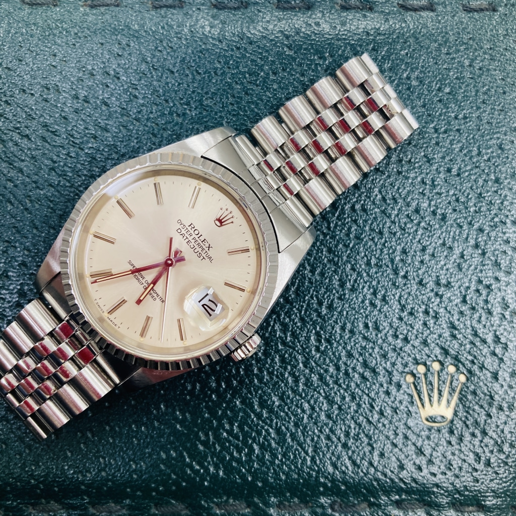 ロレックス デイトジャスト シルバー文字盤 16220