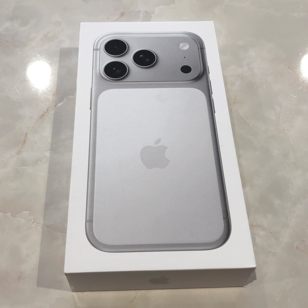 国内版SIMフリー iPhone17 Pro 512GB シルバー MG894J/A