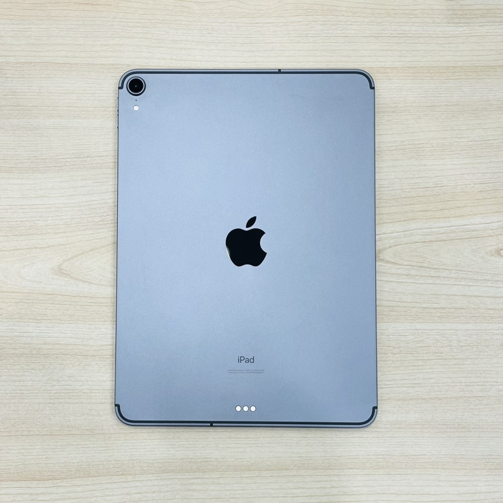 国内版SIMフリー iPad Pro 11インチ 第1世代 Cellular 64GB スペースグレイ NU0M2J/A