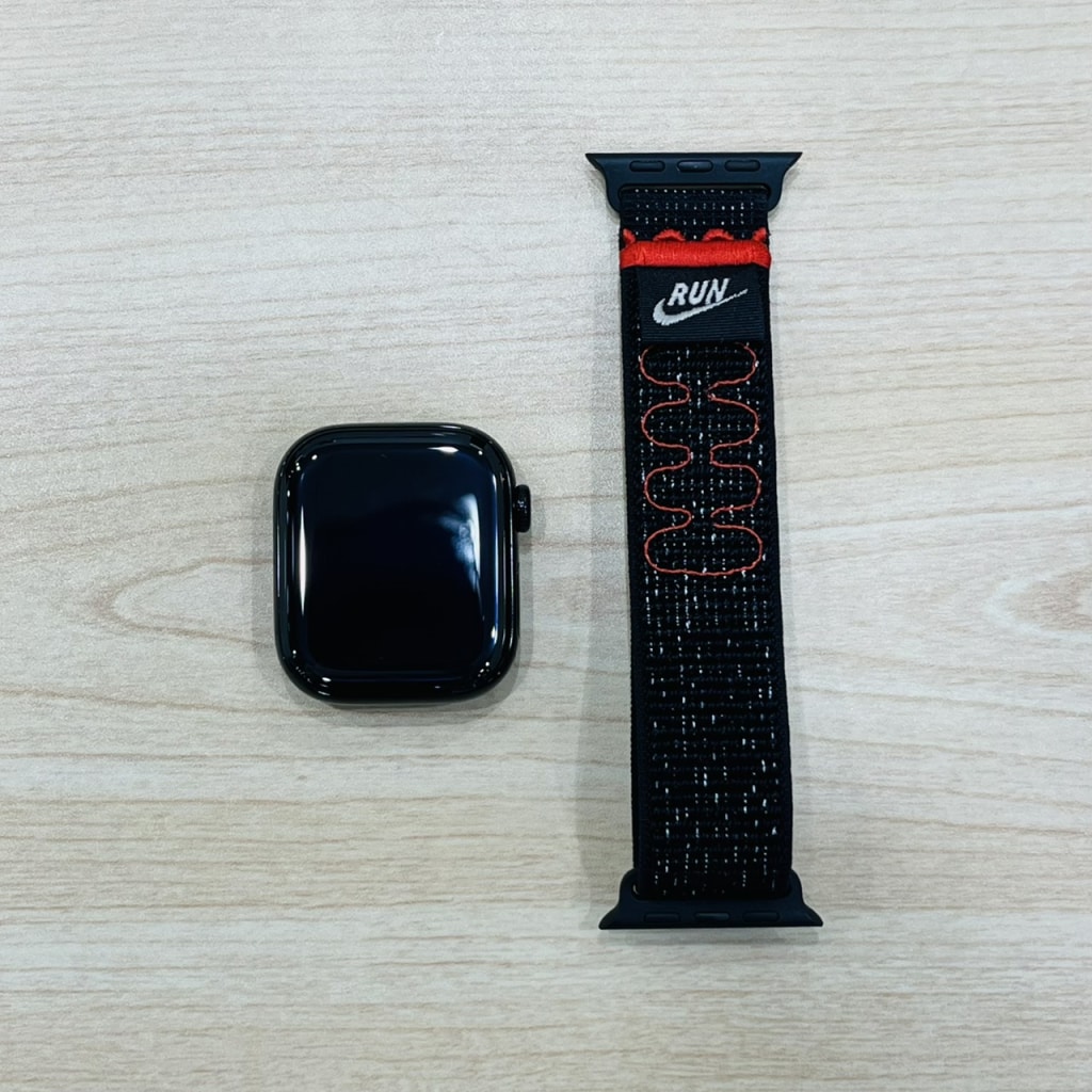 Apple Watch Series11 42mm Cellular ジェットブラックアルミニウム MF994J/A