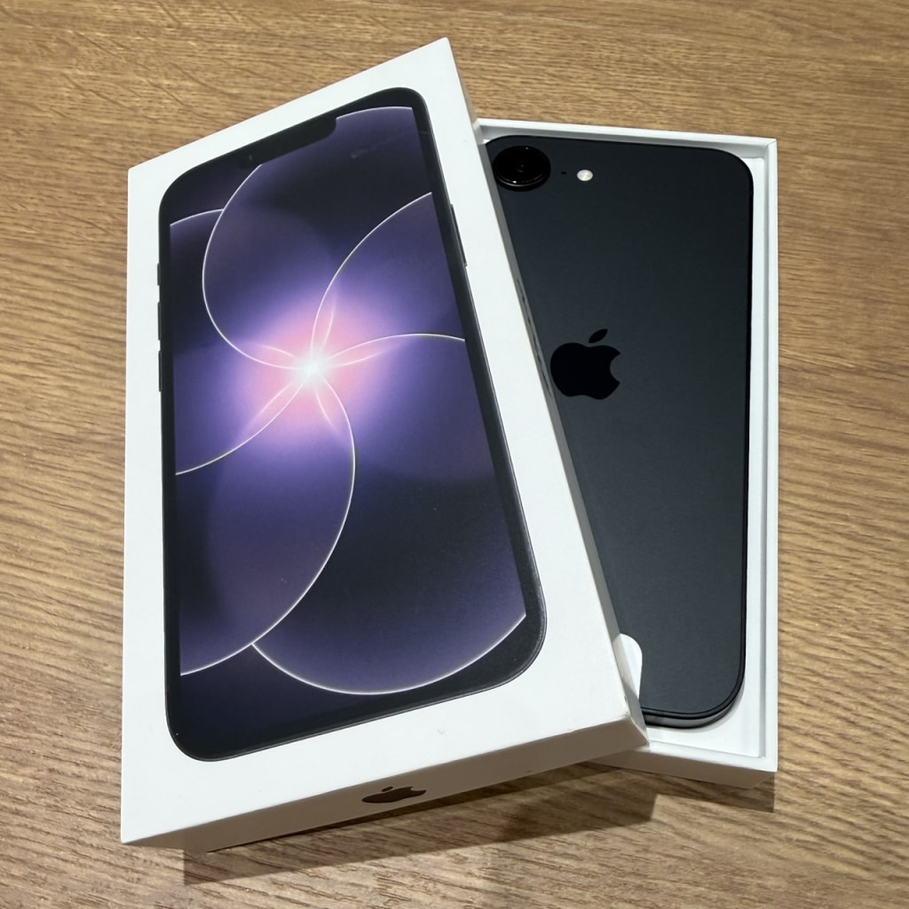 iPhone17e 256GB ブラック MHRN4J/A