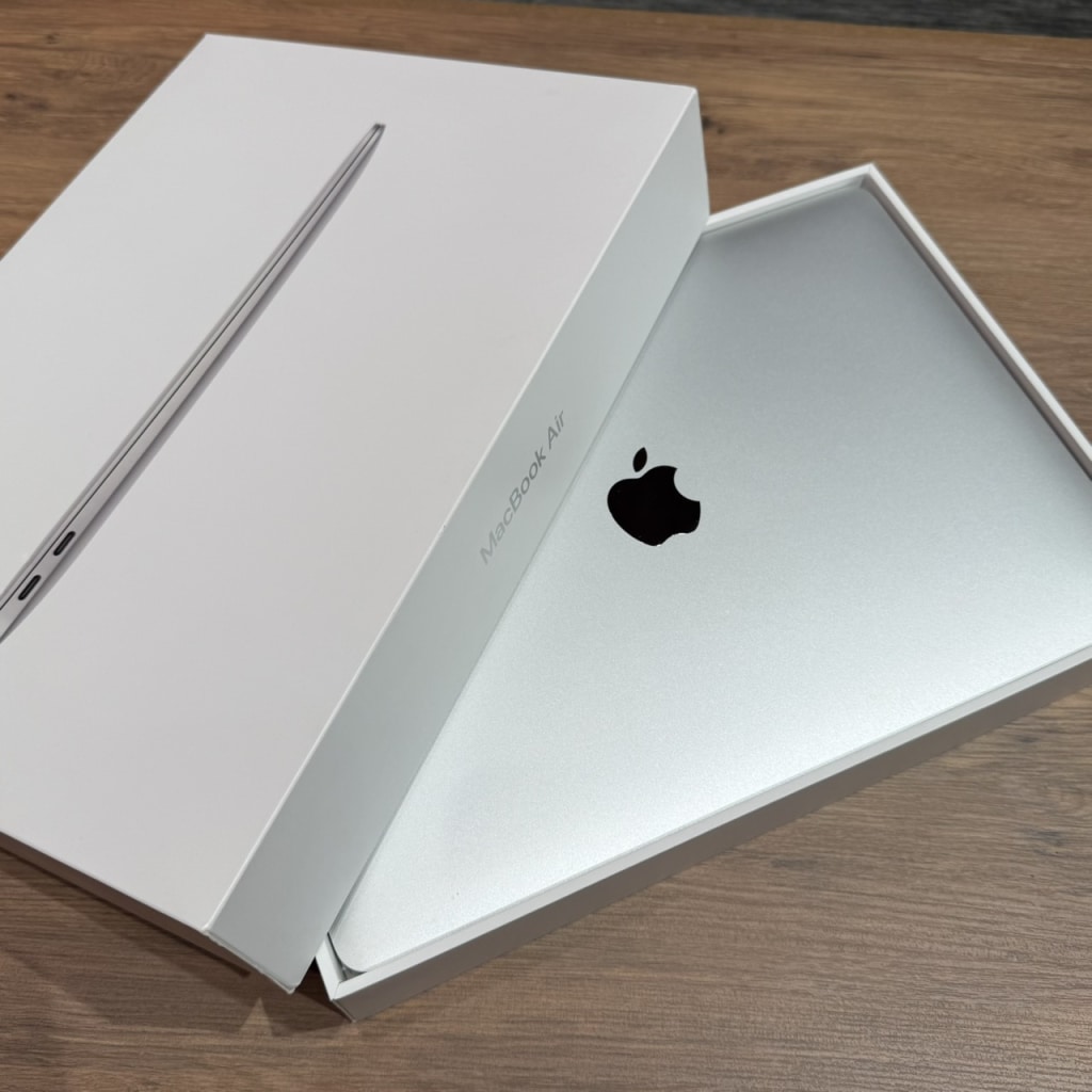 MacBook Air Retina 13インチ 2019 256GB MVFL2J/A