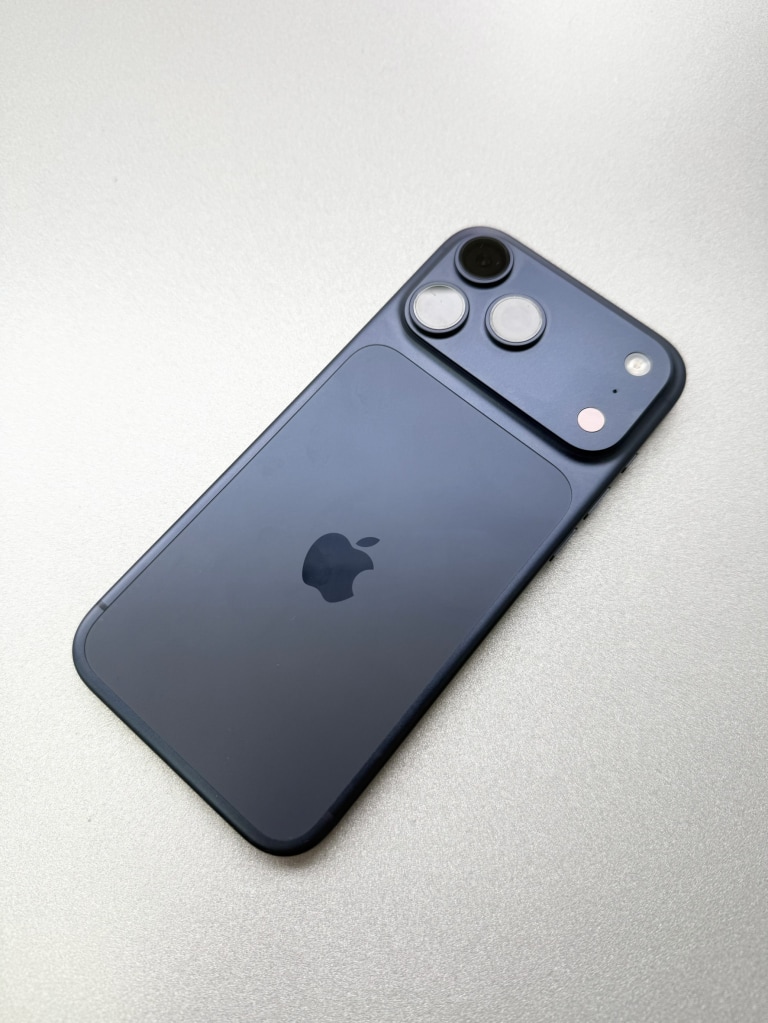 Apple iPhone17 Pro Max 256GB ディープブルー MFYA4J/A