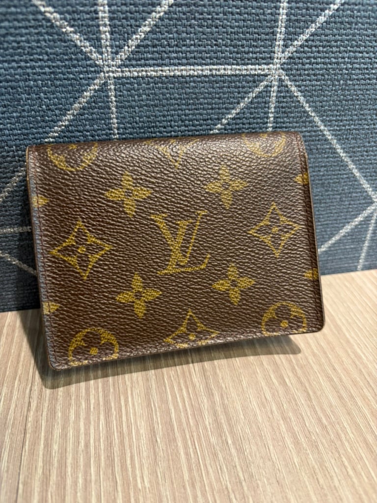 ヴィトン モノグラム ポルト2カルト ヴェルティカル M60533