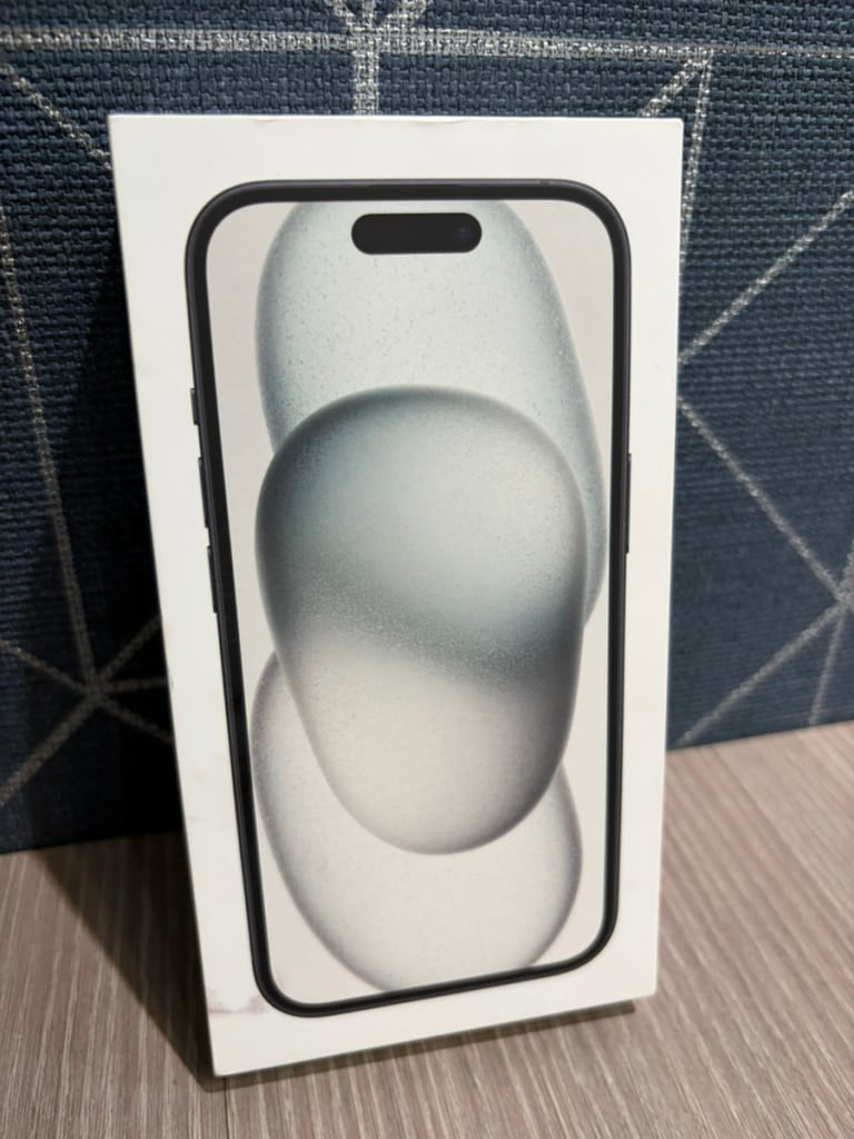 Apple iPhone15 128GB ブラック MTMH3J/A
