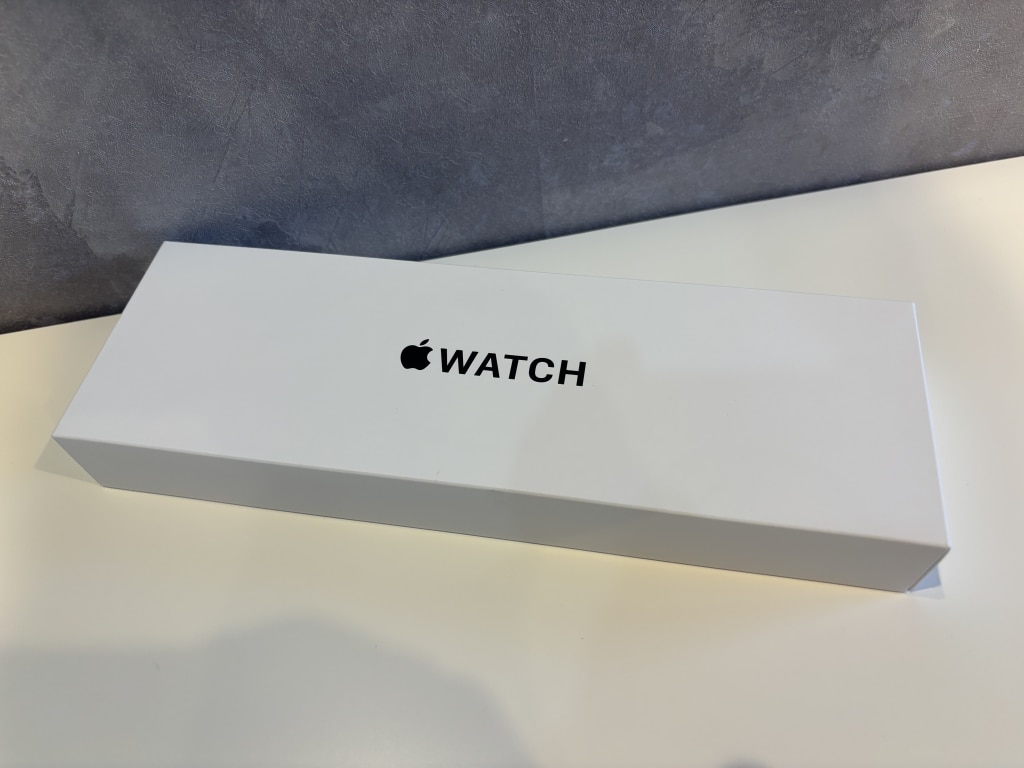 Apple Watch SE3 40mm GPS MEHV4J/A
