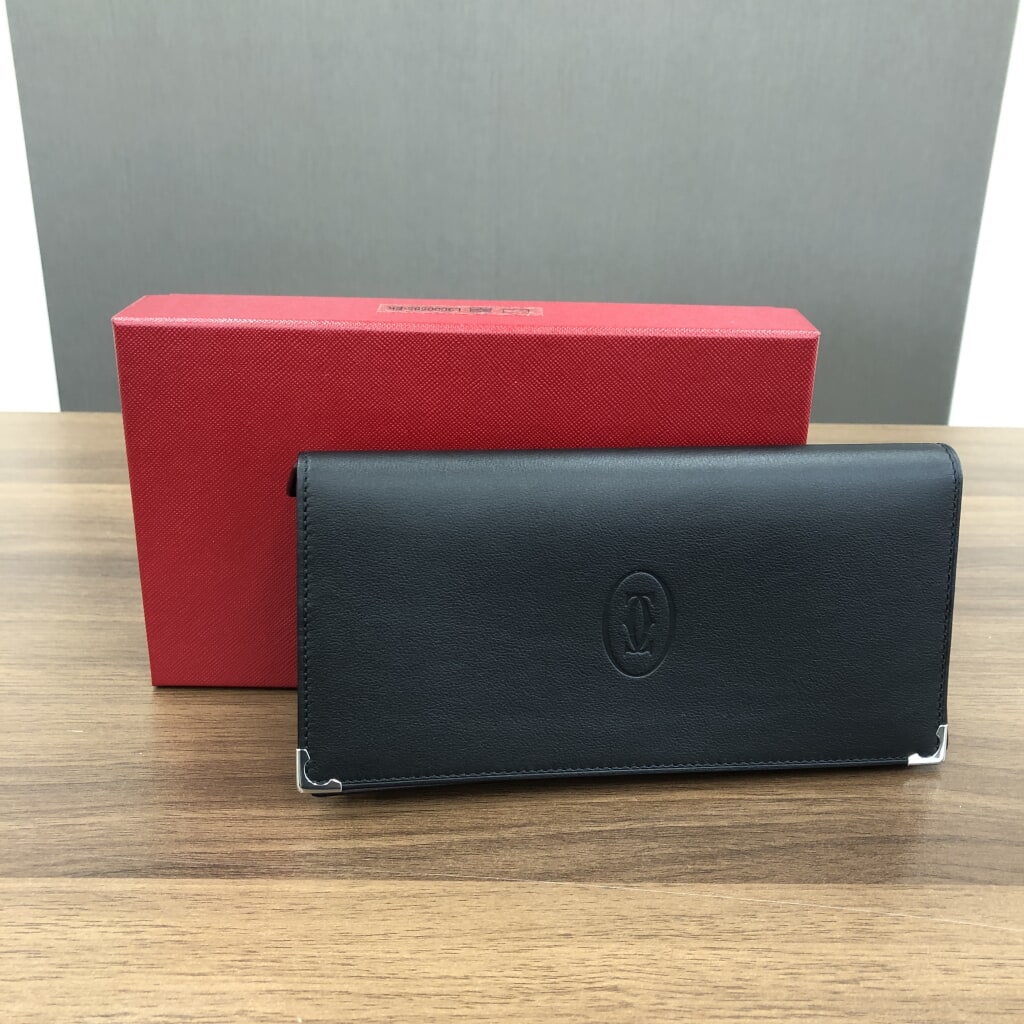 カルティエ マスト ドゥ カルティエ 二つ折り財布
