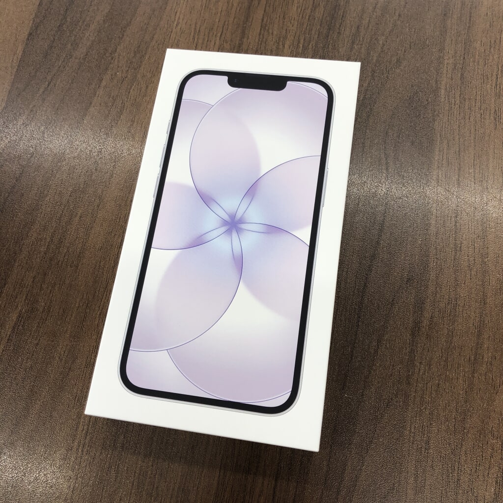 SIMロック解除(Softbank）iPhone17e 256GB ホワイト MHRP4J/A