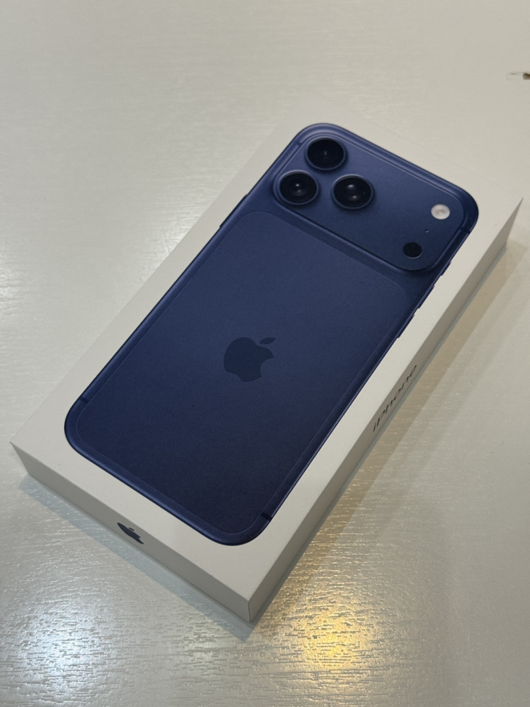 国内版SIMフリー iPhone17 Pro Max 512GB ディープブルー MFYE4J/A