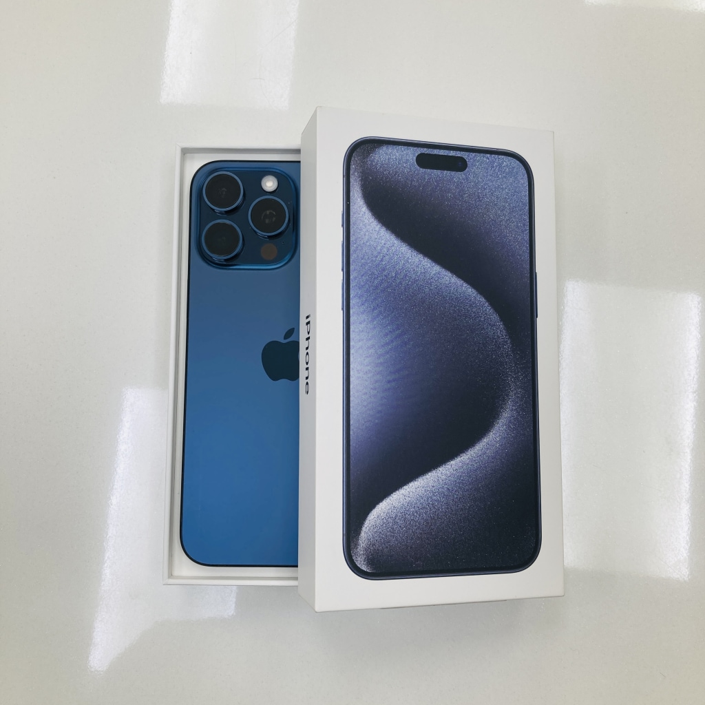 SIMロック解除(au) iPhone15 Pro Max 256GB ブルーチタニウム MU6T3J/A