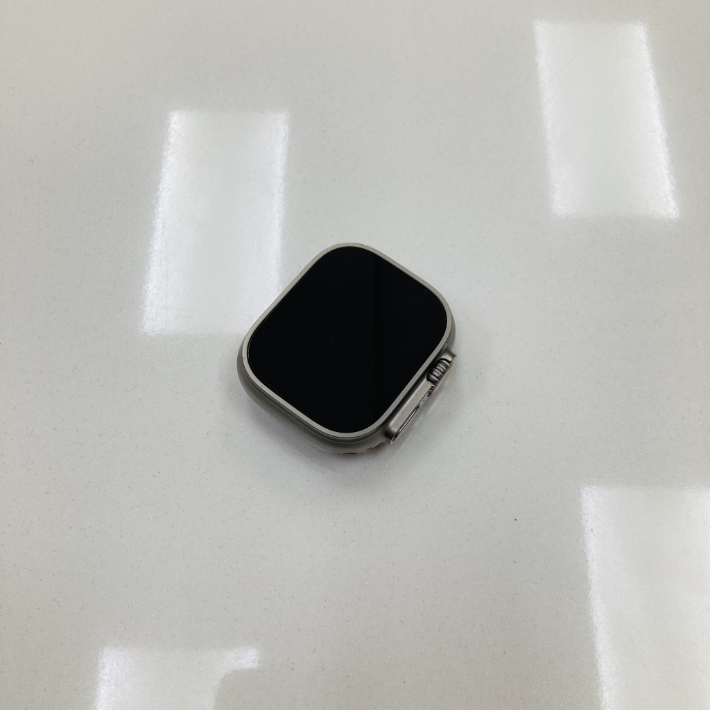 AppleWatch Ultra Cellularモデル 49mm チタニウムケース MQFM3J/A