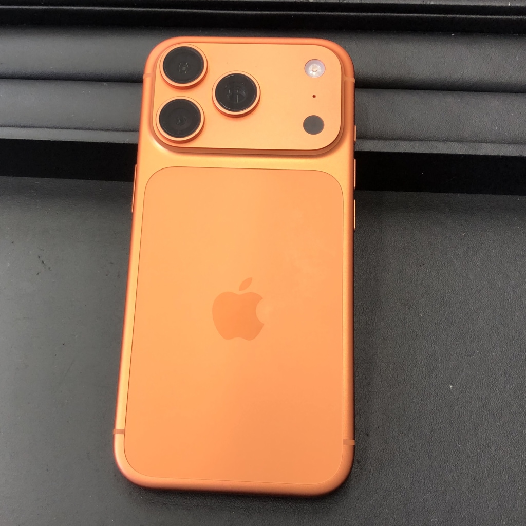 SIMロック解除(Softbank) iPhone17 Pro 256GB コズミックオレンジ MG864J/A