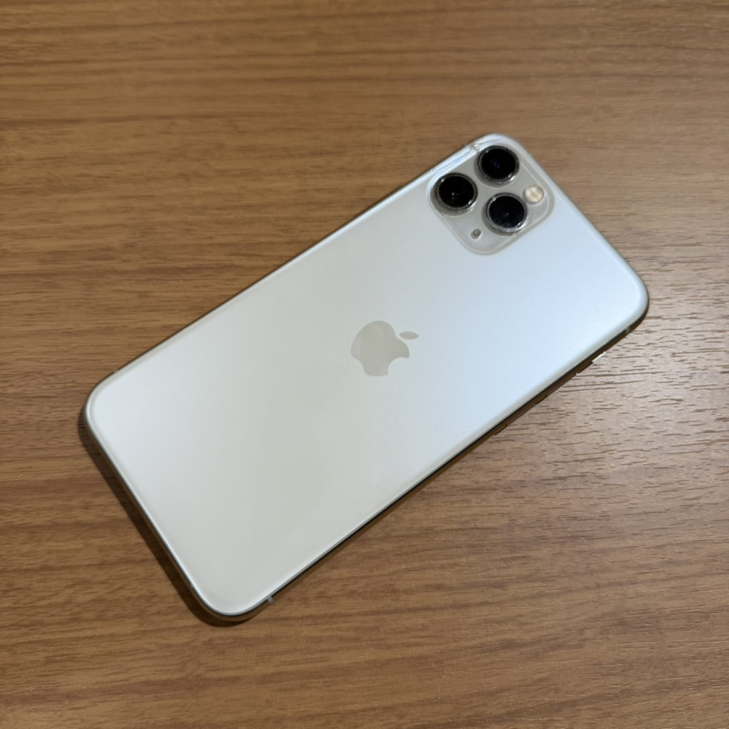 SIMロック解除(Softbank) iPhone11 Pro 64GB シルバー MWC32J/A