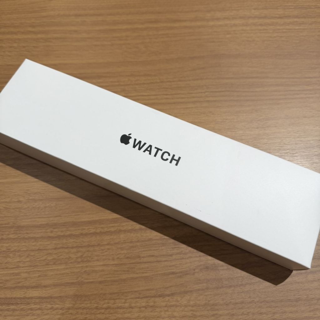 ApplewatchSE 第2世代 GPSモデル 44ｍｍ スターライトアルミニウム MNJX3J/A