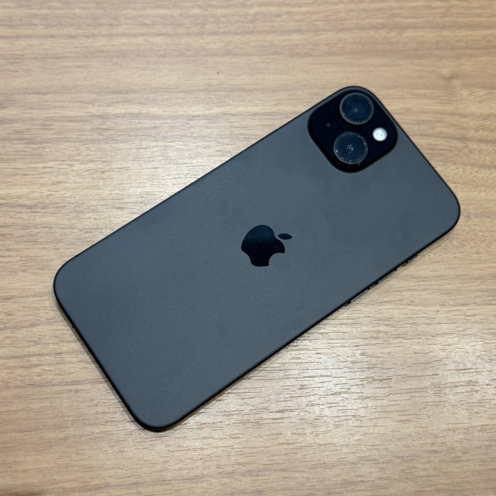 SIMロック解除(au) iPhone15Plus 128GB ブラック MU083J/A