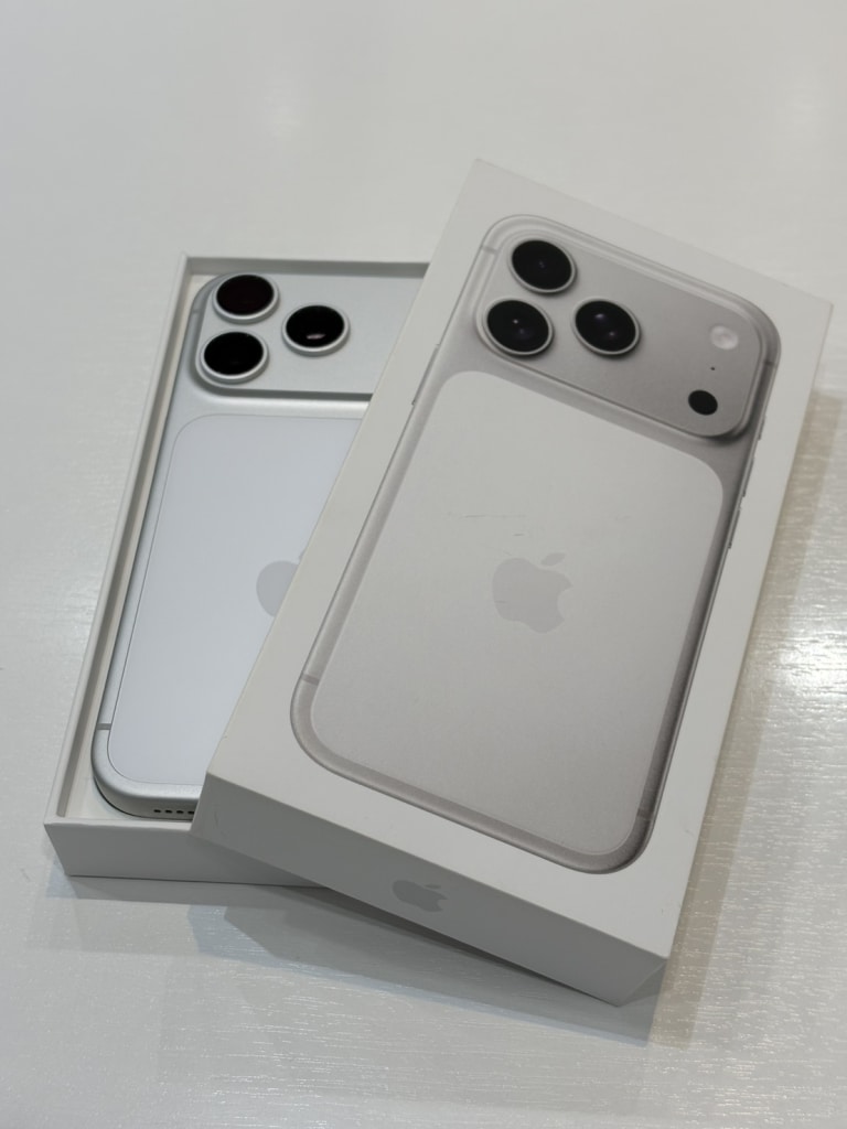 国内版SIMフリー iPhone17 Pro 256GB シルバー MG854J/A