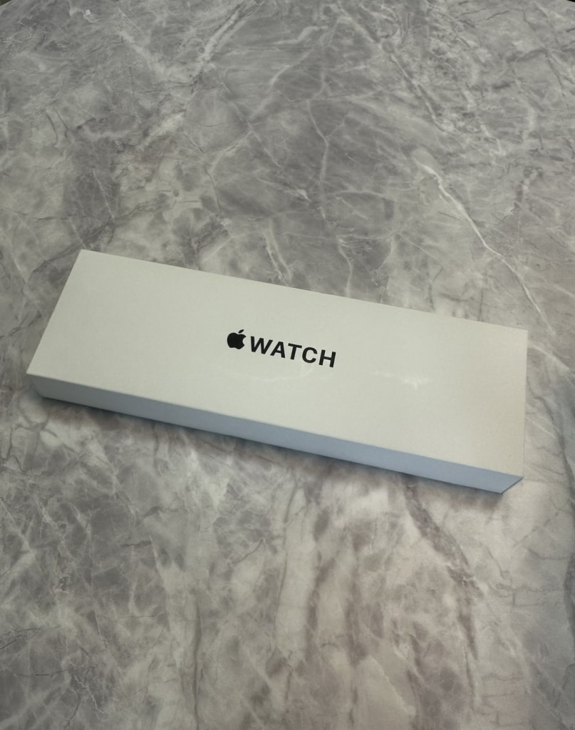Apple Watch SE 第2世代 GPSモデル 40mm MXEQ3J/A