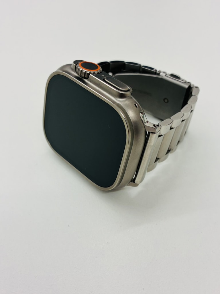 Apple Watch Ultra GPS+Cellularモデル 49mm スターライトアルパインループ MQFQ3J/A
