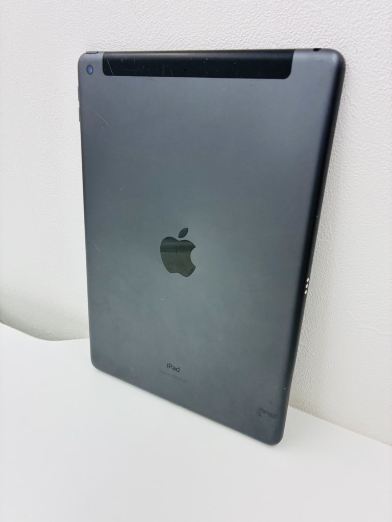 Apple iPad第8世代 ジャンク