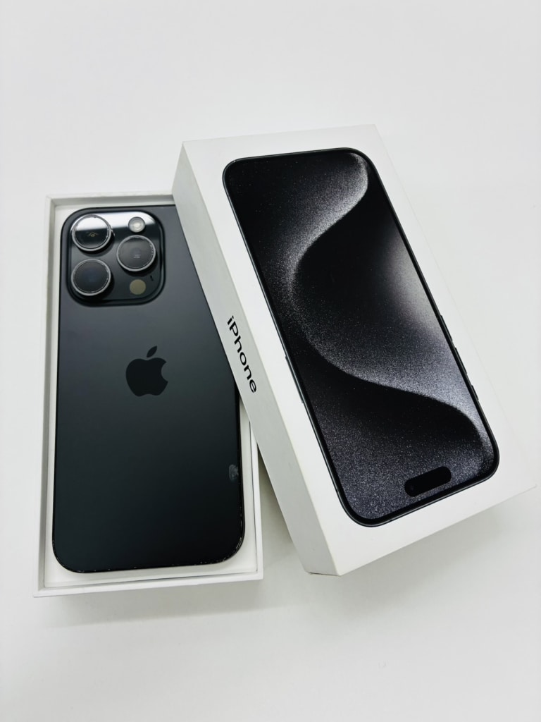 SIMロック解除(au)	iPhone15Pro 256GB ブラックチタニウム MTUC3J/A