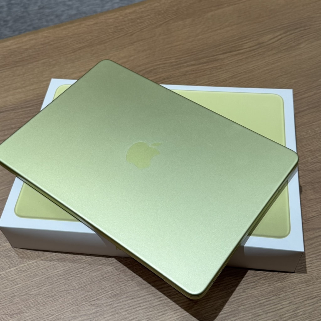 MacBook Neo 13インチ 8GB/512GB シトラス MHFE4J/A