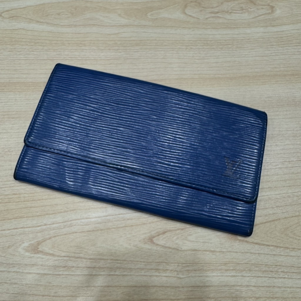 ルイヴィトン ポルトエンカルトクレディ M63535