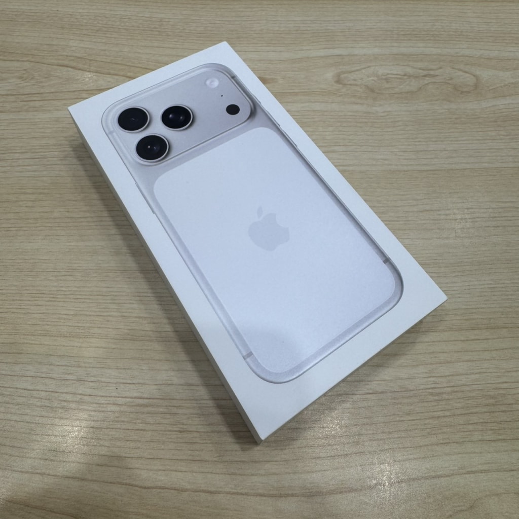 国内版SIMフリー iPhone17Pro 256GB シルバー MG854J/A