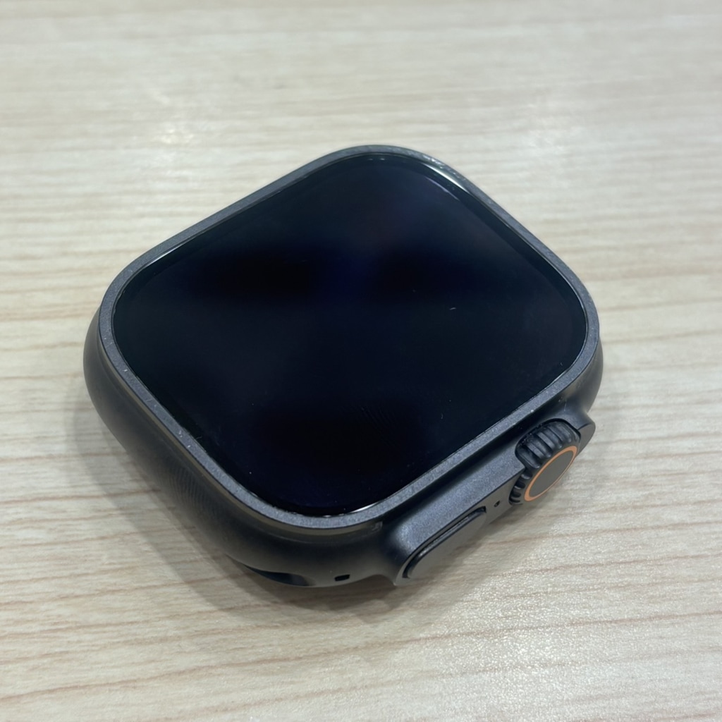 Applewatch Ultra3 49㎜ ブラックチタニウムケース MF254J/A
