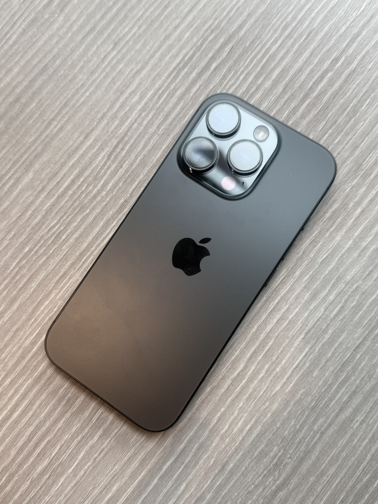 Apple iPhone16Pro 128GB ブラックチタニウム MYMV3J/A