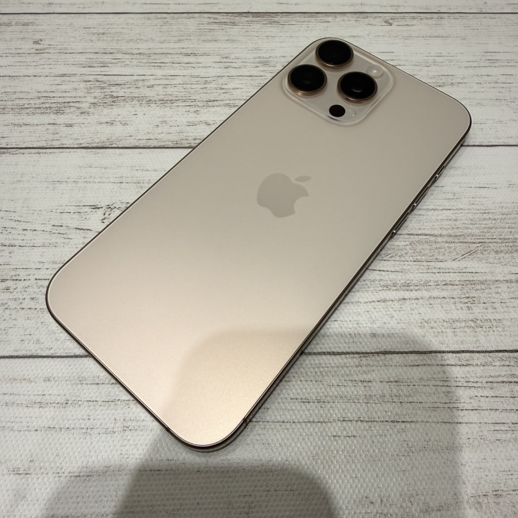 SIMロック解除(au)iPhone16ProMax 256GB デザートチタニウム MYWJ3J/A