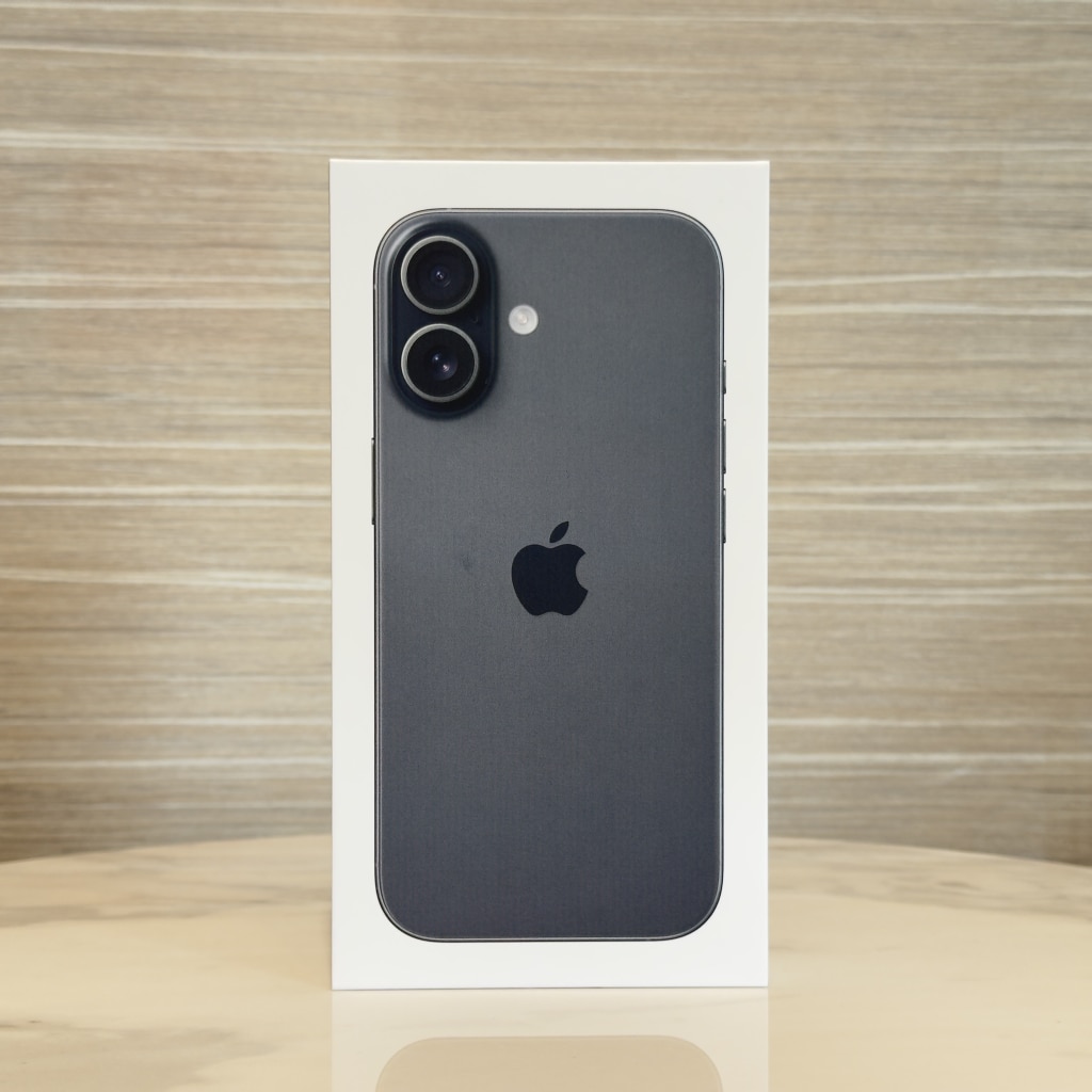 Apple iPhone17 256GB ブラック MG674J/A
