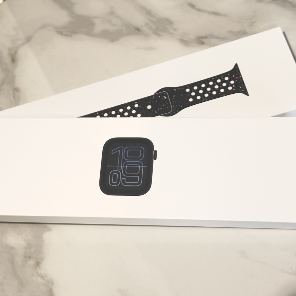 Apple Watch SE3 GPSモデル 40mm MEHX4J/A