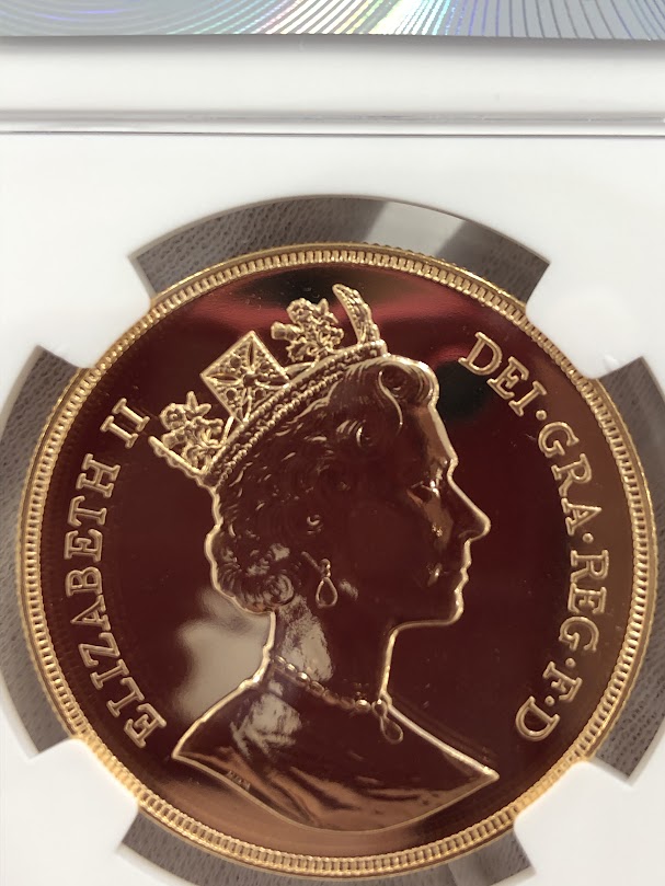 K22 エリザベス ソブリン金貨 5ポンド