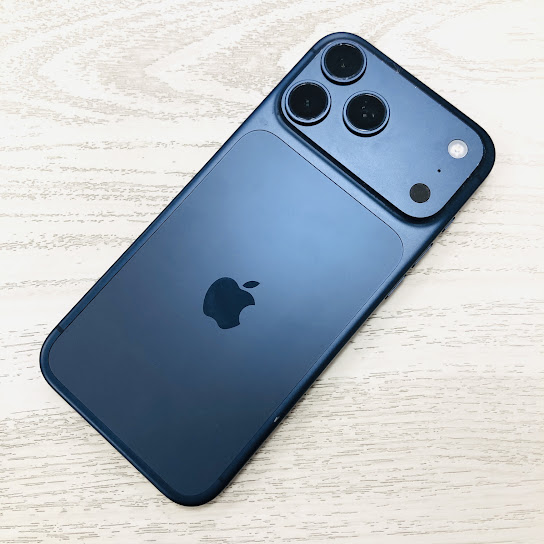 SIMロック解除(docomo) iPhone17 Pro Max 512GB ディープブルー MFYE4J/A
