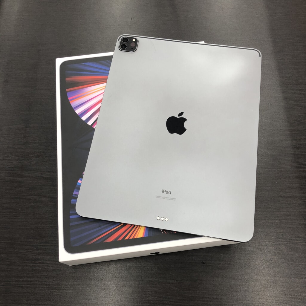 iPad Pro 12.9インチ 第5世代 Wi-Fi 256GB スペースグレイ MHNH3J/A