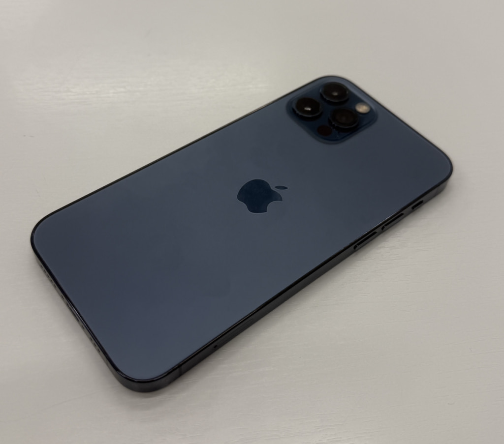 SIMロック解除(Softbank) iPhone12Pro 256GB パシフィックブルー MGMD3J/A