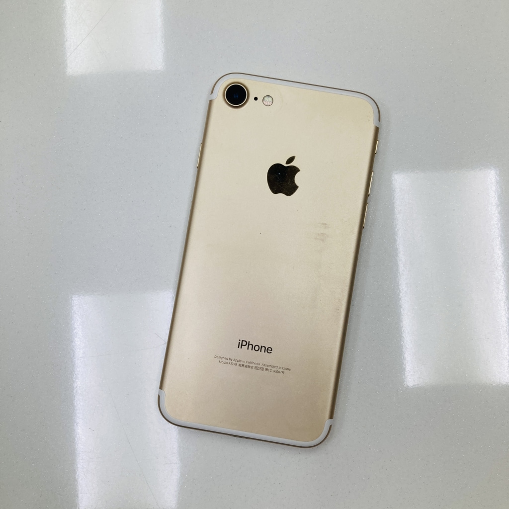 iPhone7 32GB ゴールド MNCG2J/A