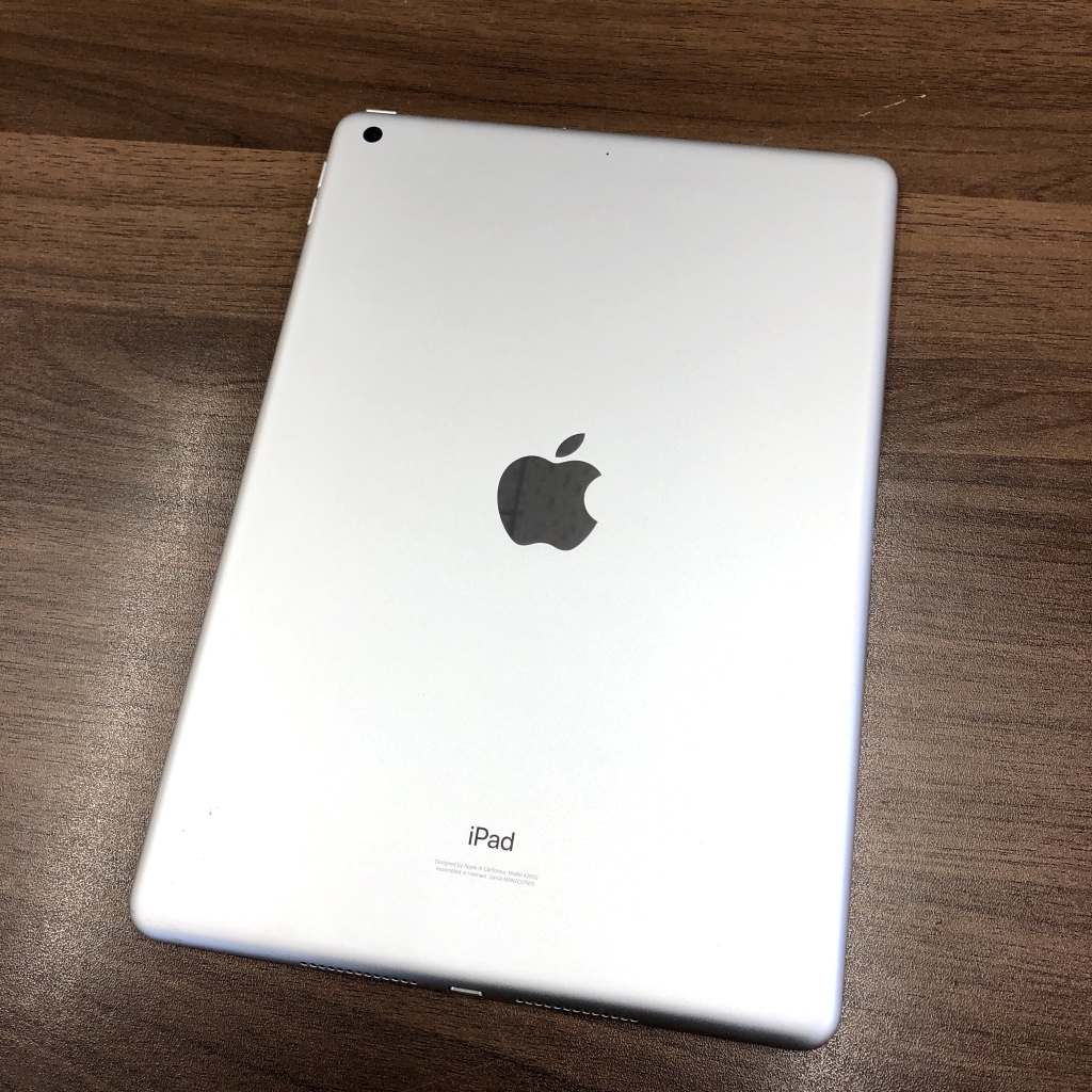 iPad 第9世代 Wi-Fiモデル 64GB シルバー MK2L3J/A