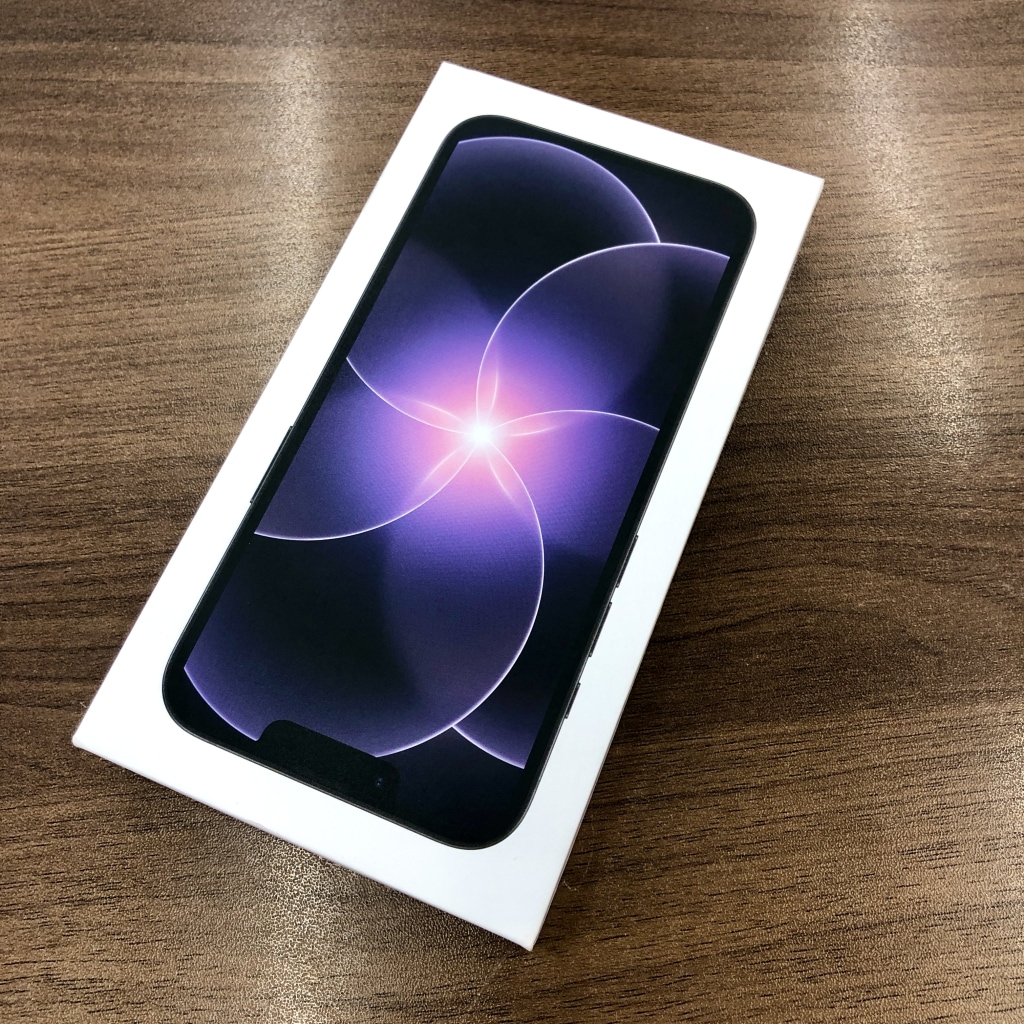 au/SiMロック解除 iPhone17e 512GB ブラック MHRR4J/A