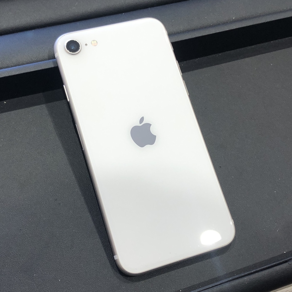 国内版SIMフリー iPhoneSE3 256GB スターライト MMYK3J/A