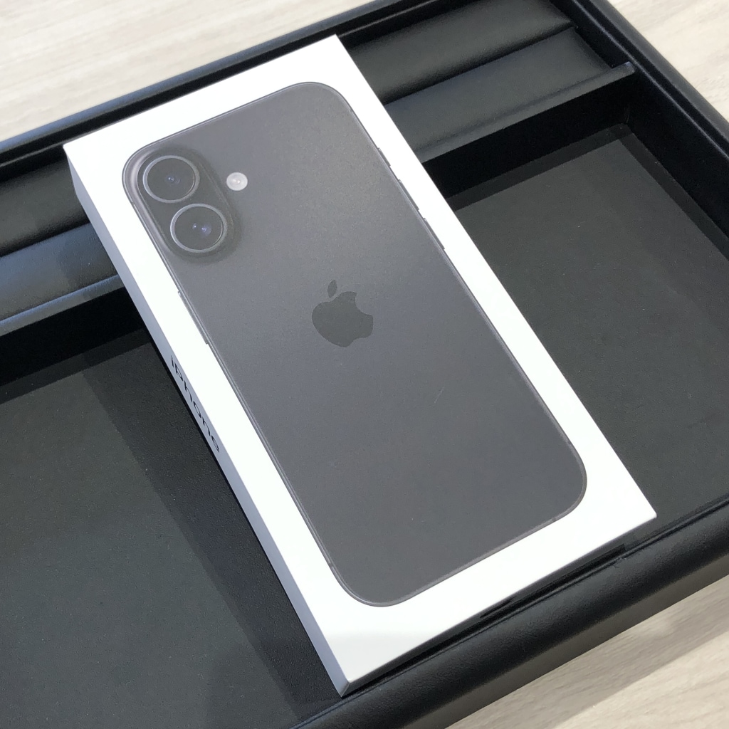 SIMロック解除(Softbank) iPhone16 128GB ブラック MYDQ3J/A