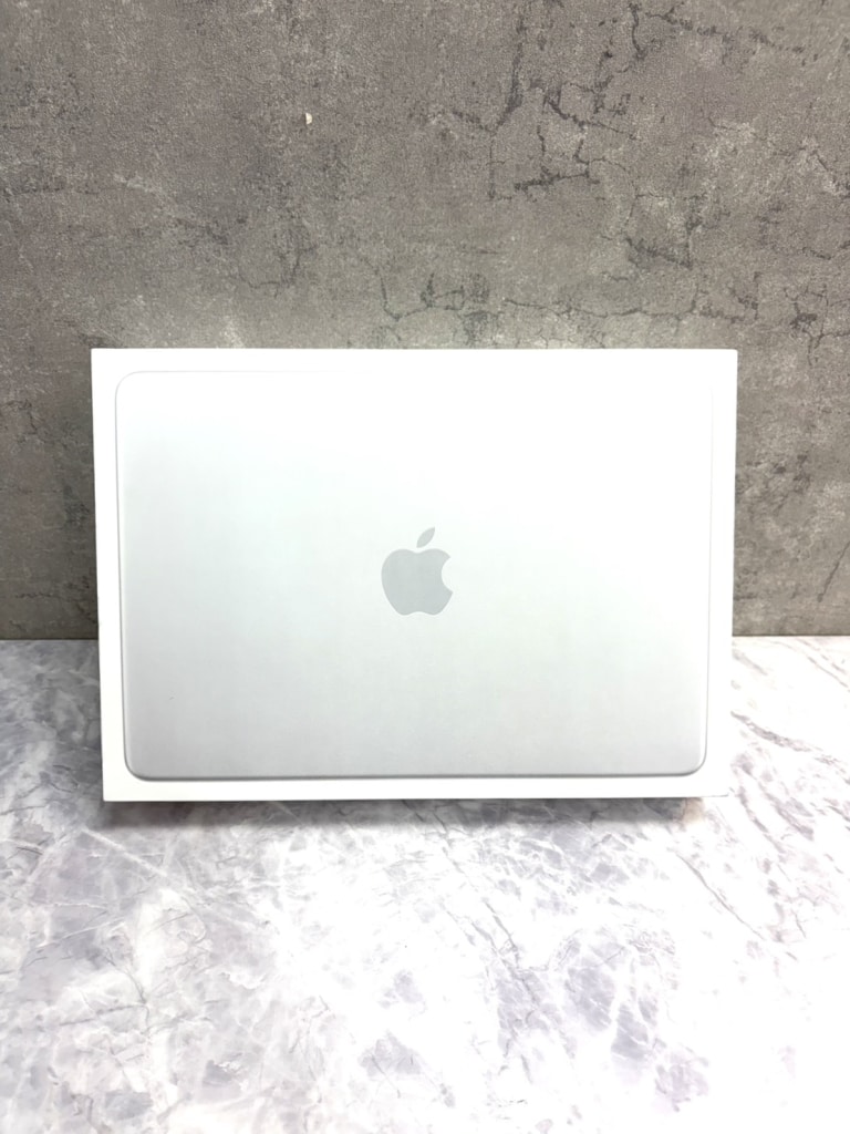 MacBook Neo 13インチ 8GB/256GB シルバー MHFA4J/A