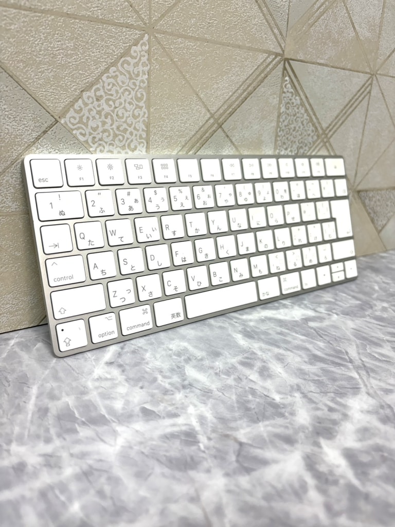 Apple キーボード ホワイト