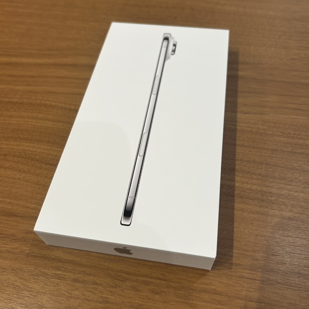 国内版SIMフリー iPhone Air 256GB クラウドホワイト MG284J/A