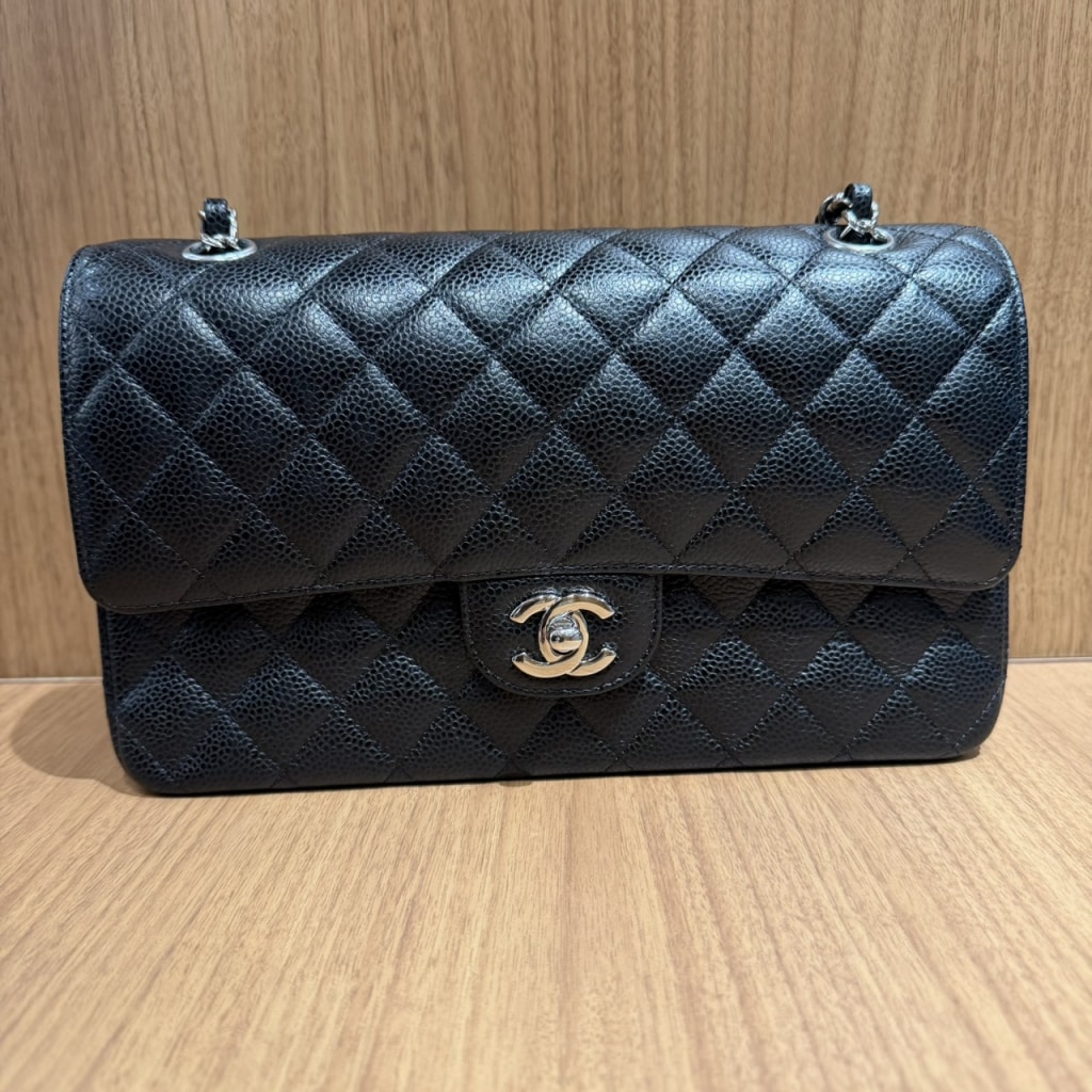 シャネル マトラッセ25 ダブルフラップ ダブルチェーンバッグ キャビアスキン シルバー金具