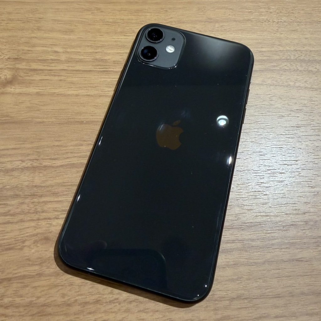 SIMロック解除(au) iPhone11 64GB ブラック MWLT2J/A