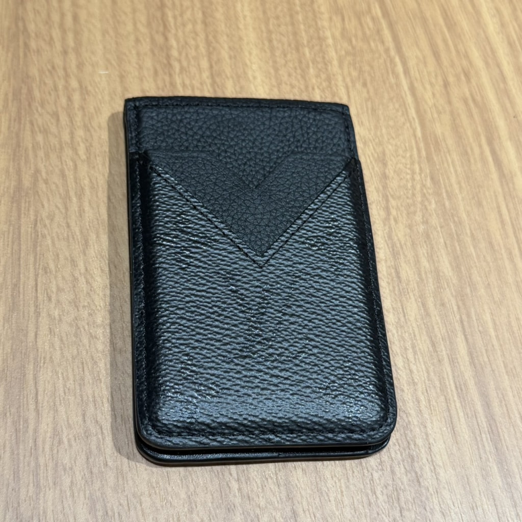 ルイヴィトン コンパクト･マグネット マグセーフカードケース M26742