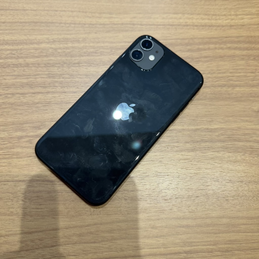 SIMロック解除(Softbank) iPhone11 128GB ブラック MWM02J/A
